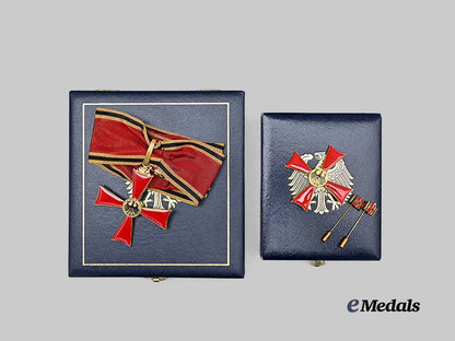 germany,_federal_republic._a_pair_of_orders_of_merit_e_medals__m0614-88_5