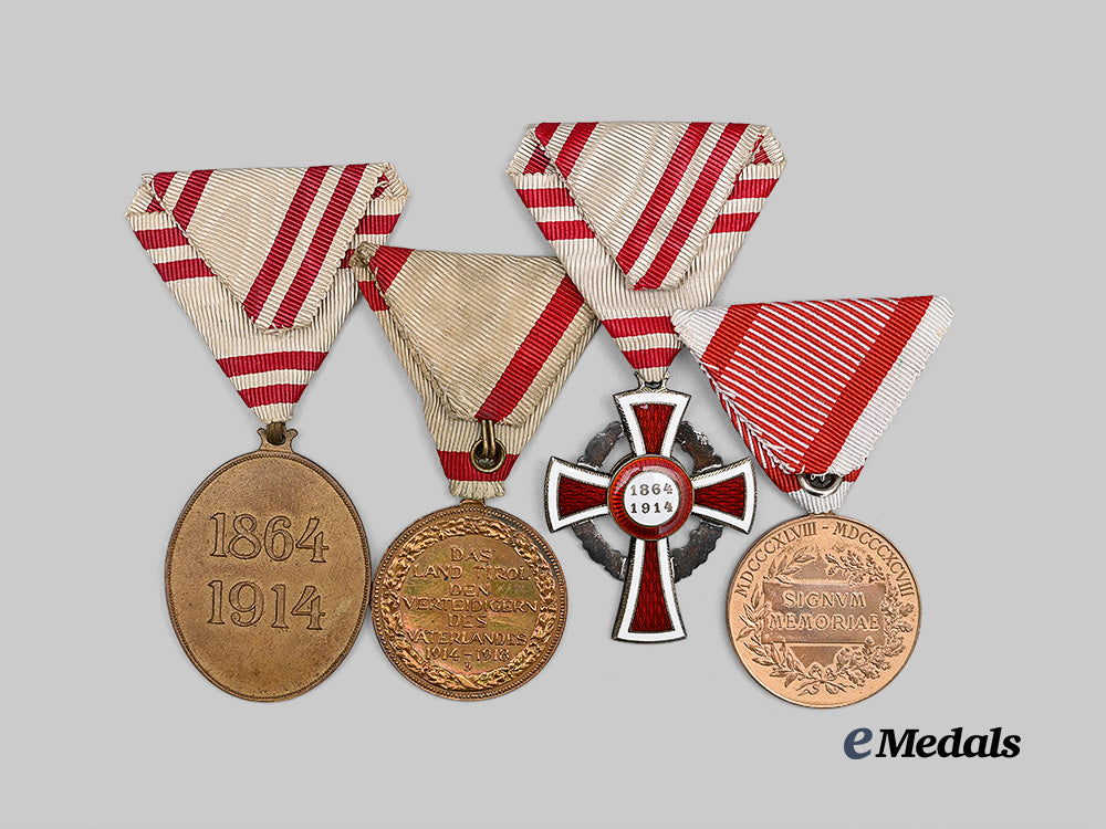 austria,_imperial._a_lot_of_four_decorations_e_medals__m0625-151_4