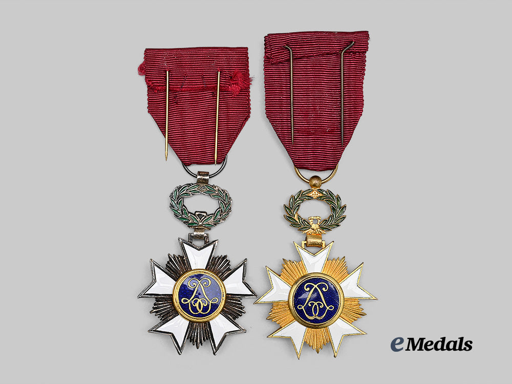 belgium,_kingdom._two_orders_of_the_crown,_officer_and_knight_e_medals__m0625-152_4
