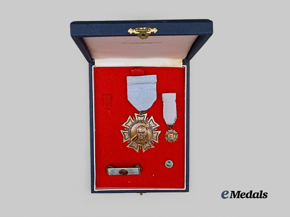 venezuela._an_order_for_teaching_merit“_lieutenant_colonel_juan_manuel_cajiga”_single_class_e_medals__m0625-159_3