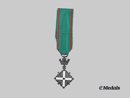 italy,_republic._an_order_of_the_republic_of_italy,_knight_in_case_e_medals__m0625-163_11