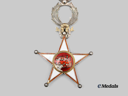morocco._an_order_of_ouissam_alaouite,_v_class_knight,_in_case_e_medals__m0625-164_6