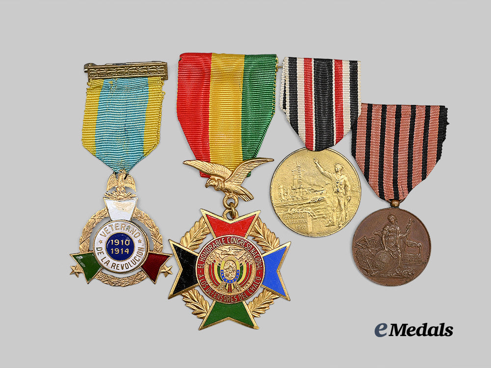 international._a_lot_of_four_south_american_decorations_e_medals__m0625-167_2