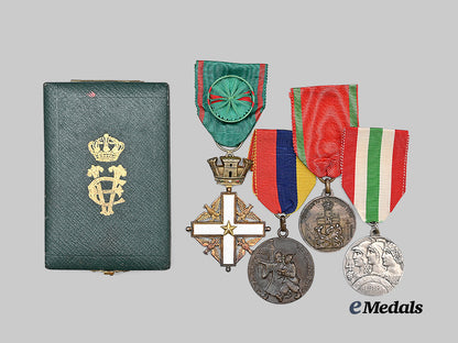 italy,_kingdom;_republic._a_lot_of_five_italian_decorations_e_medals__m0625-174_2