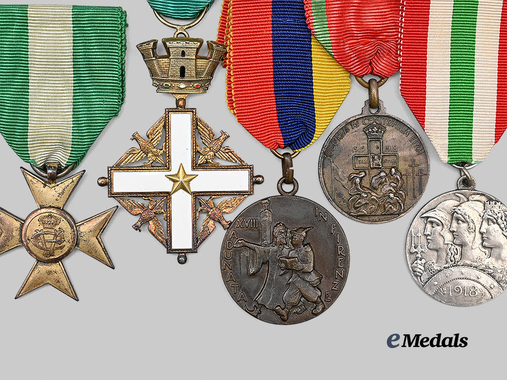 italy,_kingdom;_republic._a_lot_of_five_italian_decorations_e_medals__m0625-174_6