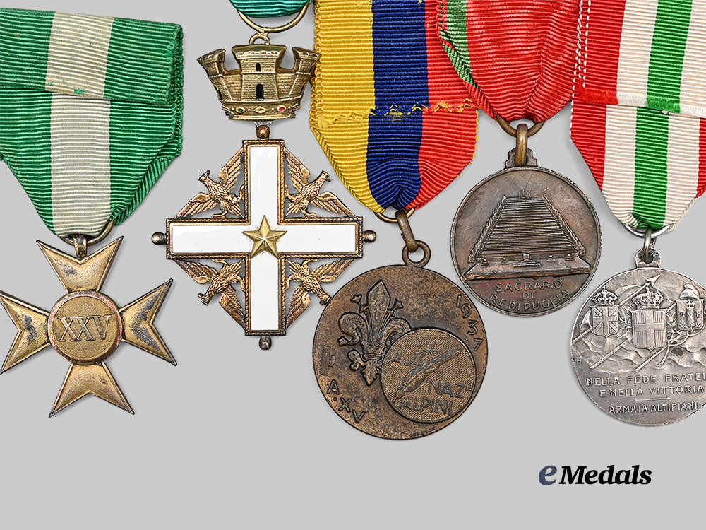 italy,_kingdom;_republic._a_lot_of_five_italian_decorations_e_medals__m0625-174_8