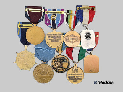 united_states._a_lot_of_nine_american_service_medals_e_medals__m0625-176_4