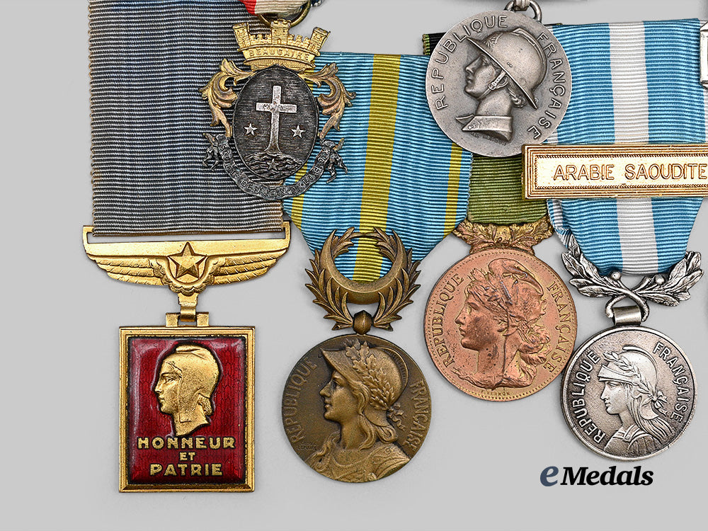 france,_republic._a_lot_of_seven_french_decorations_e_medals__m0625-179_4