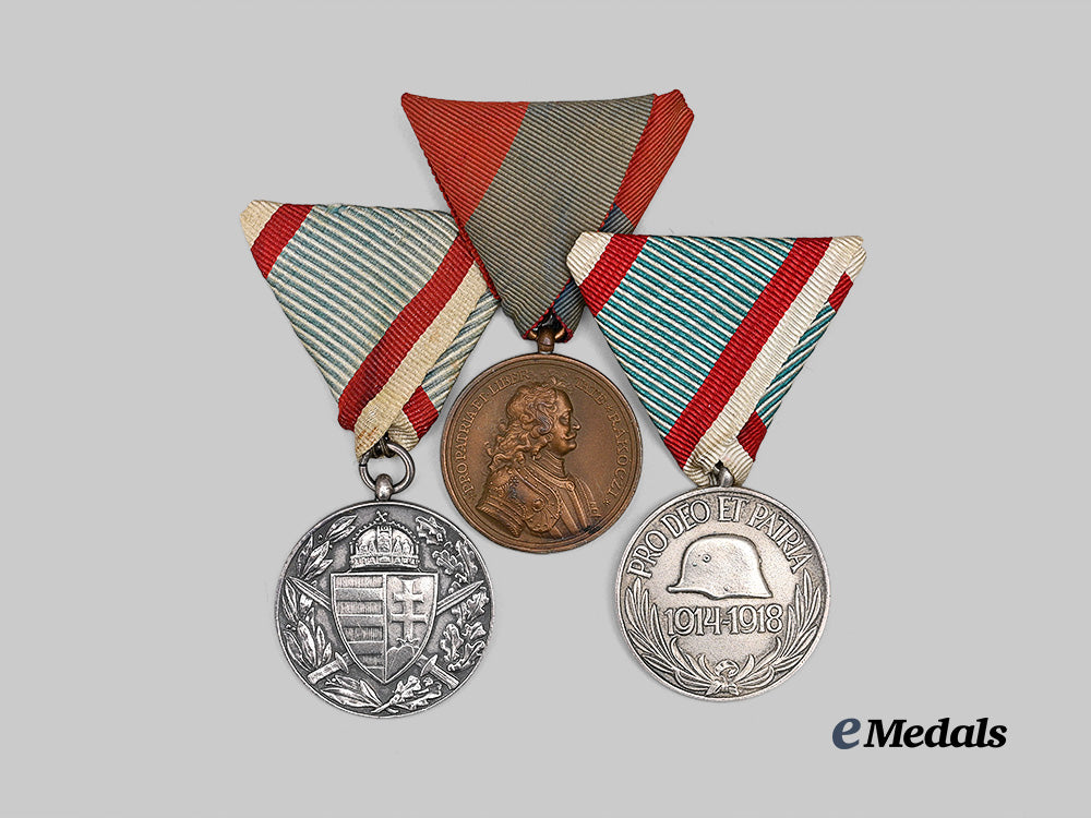 hungary._a_lot_of_three_commemorative_hungarian_medals_e_medals__m0625-181_2