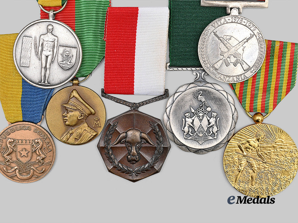 international._a_lot_of_eight_african_medals_e_medals__m0625-190_3