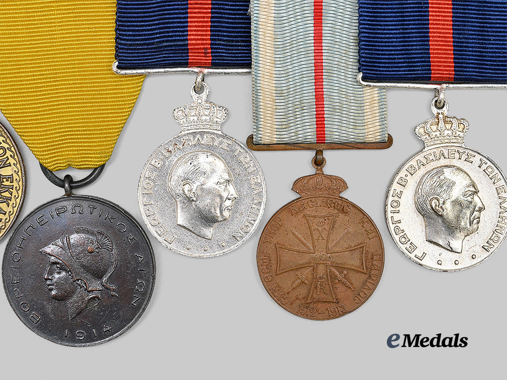 greece,_republic._four_army_long_service_and_good_conduct_medals_and_two_medals_e_medals__m0625-191_3