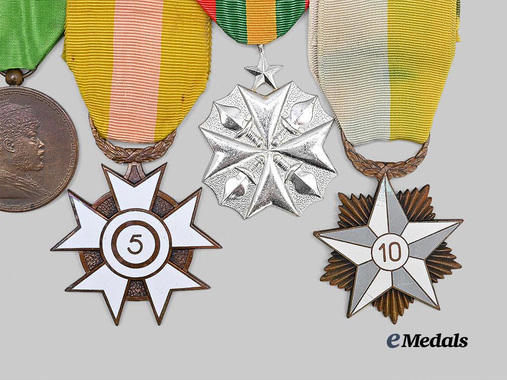 libya,_zaire,_zimbabwe._a_lot_of_six_african_medals_e_medals__m0625-207_4