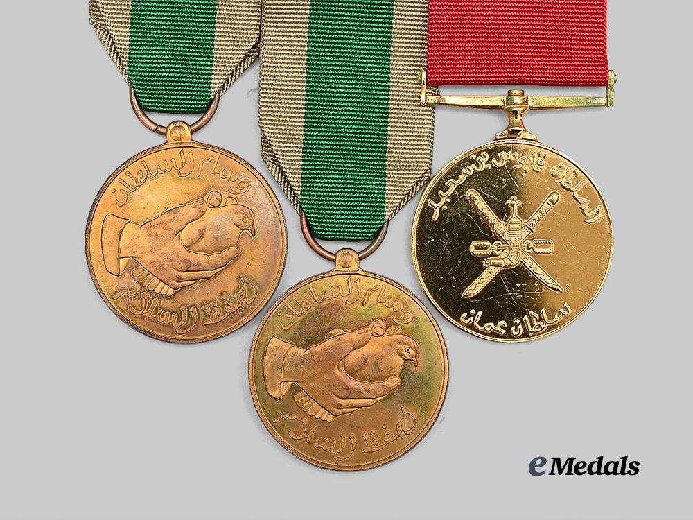 oman._a_lot_of_three_medals_e_medals__m0625-209_3