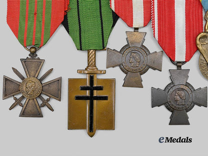 france,_republic._a_lot_of_three_second_war_decorations_e_medals__m0625-211_3