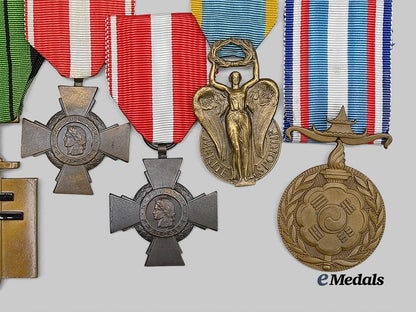 france,_republic._a_lot_of_three_second_war_decorations_e_medals__m0625-211_4