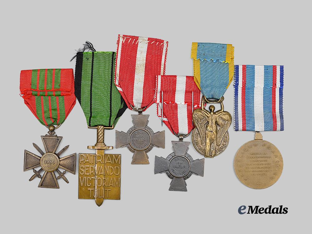 france,_republic._a_lot_of_three_second_war_decorations_e_medals__m0625-211_5