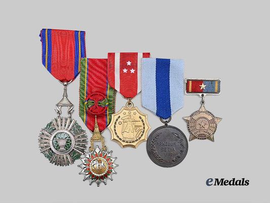 international._a_lot_of_asian_decorations_e_medals__m0625-224_2