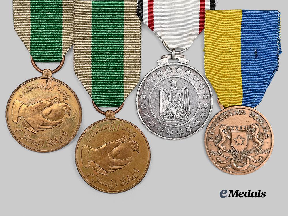international._a_lot_of_four_middle_eastern_decorations_e_medals__m0625-225_3