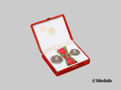 thailand,_kingdom._an_order_of_the_white_elephant,_grand_commander_for_dames,_in_case_e_medals__m0625-231_4