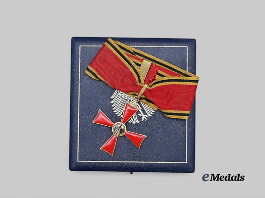 germany,_federal_republic._an_orders_of_merit,_commander’s_cross_in_case_e_medals__m0625-233_5