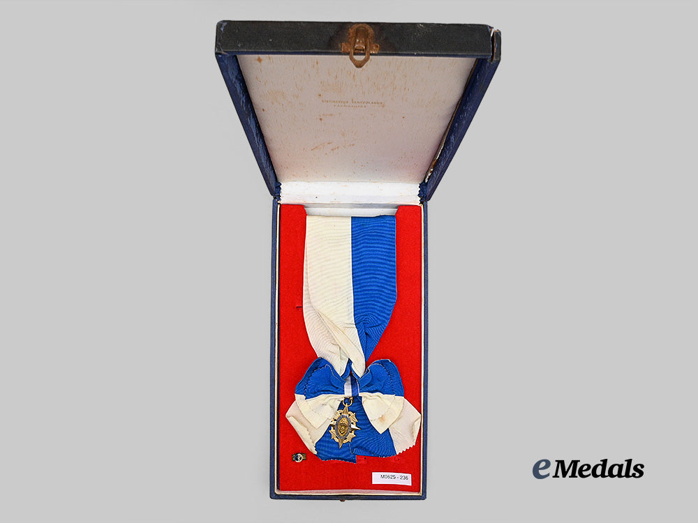 venezuela._an_order_of_merit,_technical_corps_of_police,_i_class_in_case_e_medals__m0625-236_3