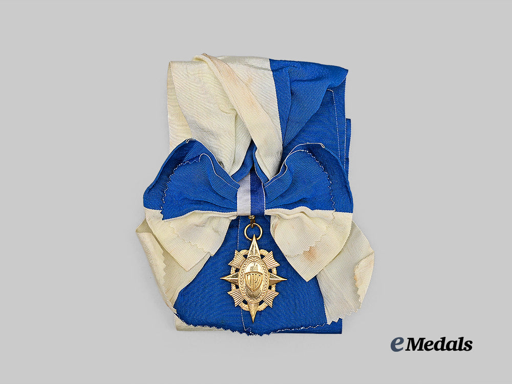 venezuela._an_order_of_merit,_technical_corps_of_police,_i_class_in_case_e_medals__m0625-236_7