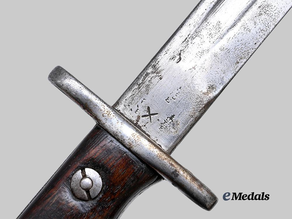 international._a_set_of_three_first_war_bayonets_e_medals__m0631-51_11