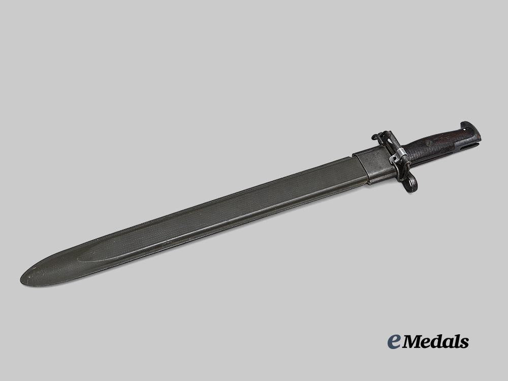 international._a_set_of_three_first_war_bayonets_e_medals__m0631-51_21