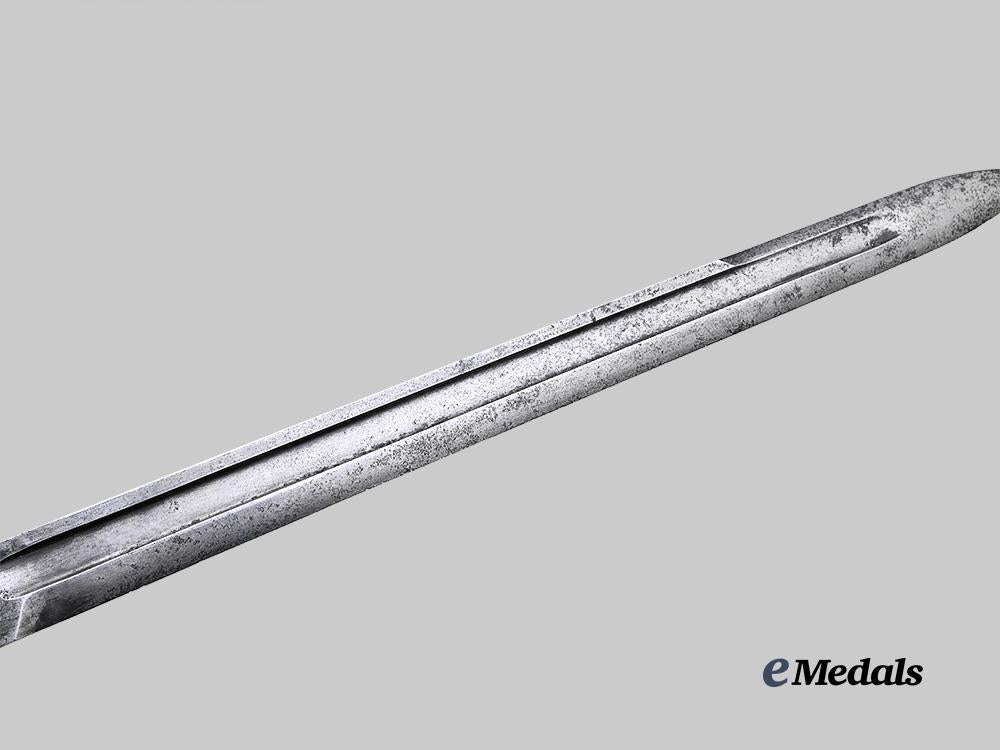 international._a_set_of_three_first_war_bayonets_e_medals__m0631-51_31
