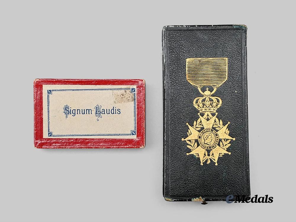 france,_austria._two_original_cases_e_medals__m0661-86_3