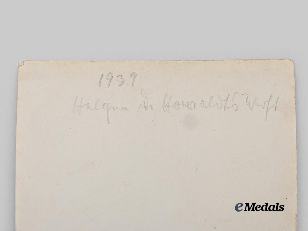 germany,_third_reich._a_mixed_lot_of_books_and_periodicals_e_medals__m0672-11-1_9