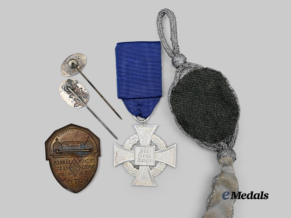 germany,_third_reich._a_mixed_lot_of_awards_and_badges_e_medals__m0672-12_7