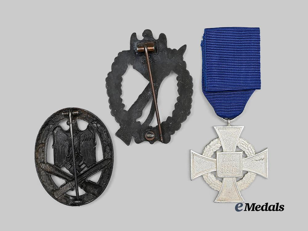 germany,_wehrmacht._a_mixed_lot_of_service_awards_e_medals__m0672-13_4