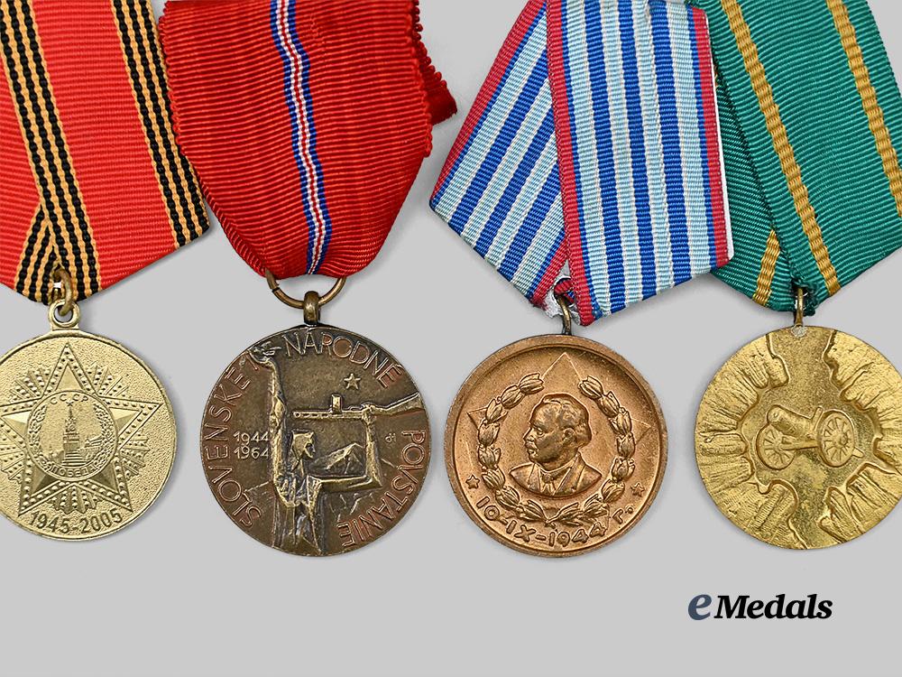 international._a_mixed_lot_of_eastern_bloc_commemorative_medals_and_badges_e_medals__m0672-16_3