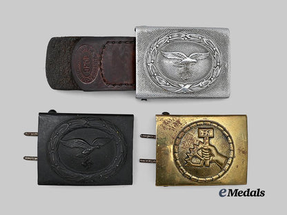 germany,_third_reich._a_lot_of_belt_buckles_for_luftwaffe_and_labour_personnel_e_medals__m0672-19_2
