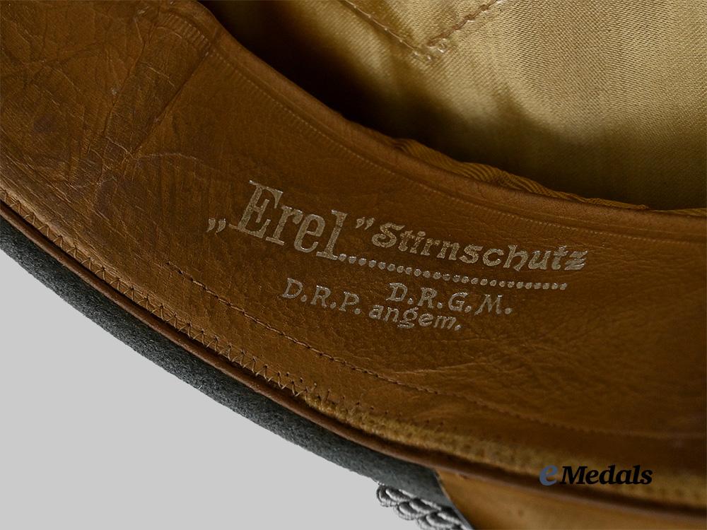 germany,_heer._a_panzer_troops_officer’s_visor_cap,_owner-_attributed,_by_e_r_e_l_e_medals__m0676-235_13