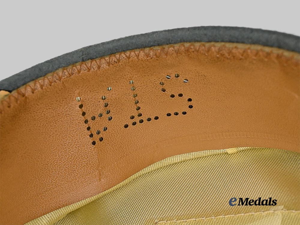 germany,_heer._a_gebirgsjäger_e_m/_n_c_o’s_visor_cap,_owner-_attributed,_by_g._a._hoffmann_e_medals__m0676-236_11
