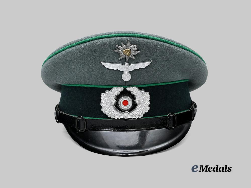 germany,_heer._a_gebirgsjäger_e_m/_n_c_o’s_visor_cap,_owner-_attributed,_by_g._a._hoffmann_e_medals__m0676-236_2