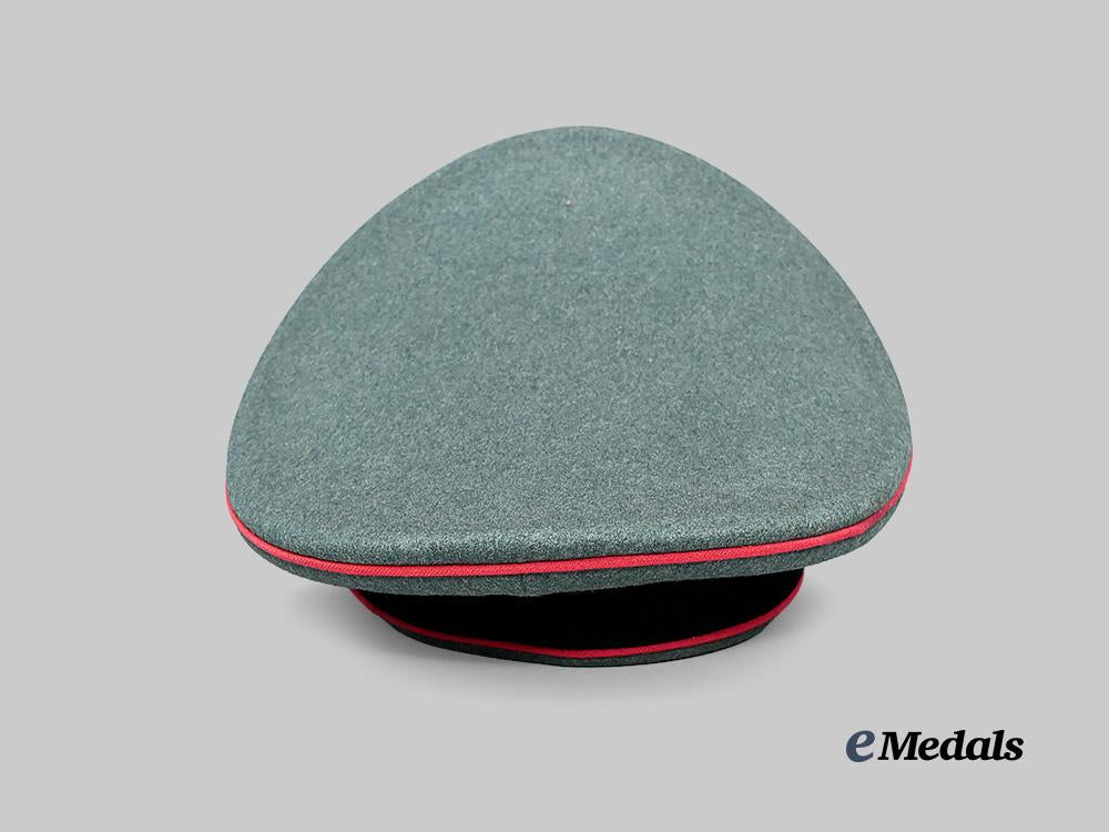 germany,_ordnungspolizei._a_feuerschutzpolizei_visor_cap_for_officer_ranks,_owner-_attributed,_by_j._a._hierteis_e_medals__m0676-238_7