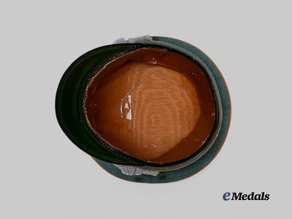 germany,_ordnungspolizei._a_gendarmerie_visor_cap_for_officer_ranks_e_medals__m0676-241_10