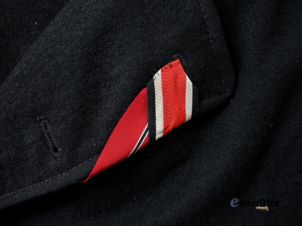 germany,_heer._a_rare_panzergrenadier_division_großdeutschland_black_wrap_for_a_decorated_unteroffizier_e_medals__m0676-243_14