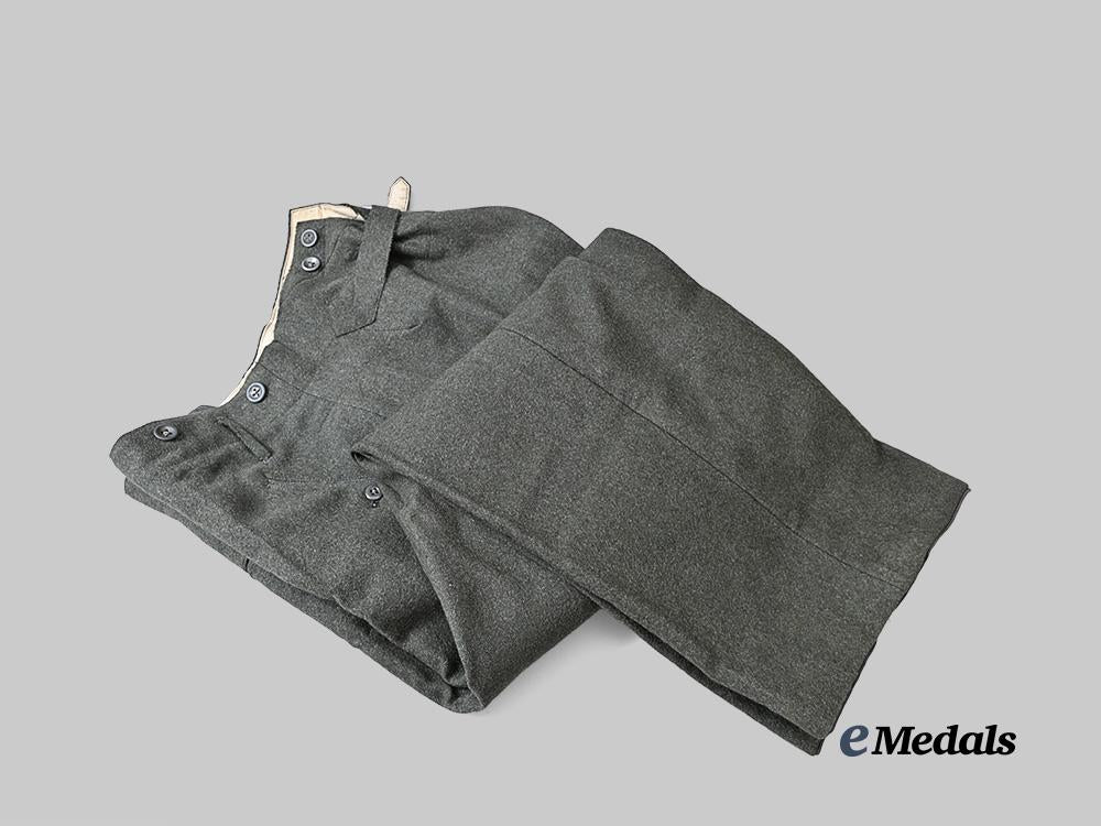 germany,_heer._a_pair_of_service_trousers,_owner-_attributed,_early-_war_issue_e_medals__m0676-255_2