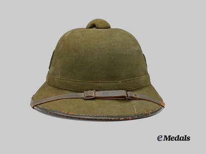 germany,_heer._a_tropical_pith_helmet,_second_pattern_e_medals__m0676-290_2