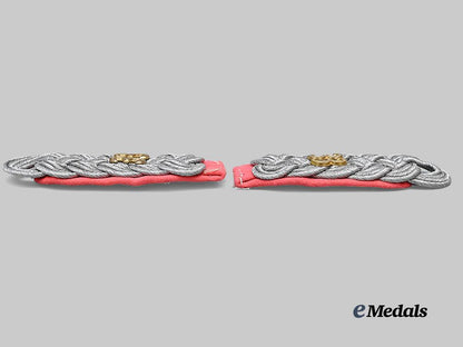 germany,_heer._a_set_of_panzer_major_rank_insignia_e_medals__m0676-307_4