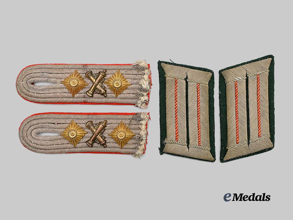 germany,_heer._a_lot_of_uniform_insignia_for_officer_ranks_e_medals__m0676-312_2