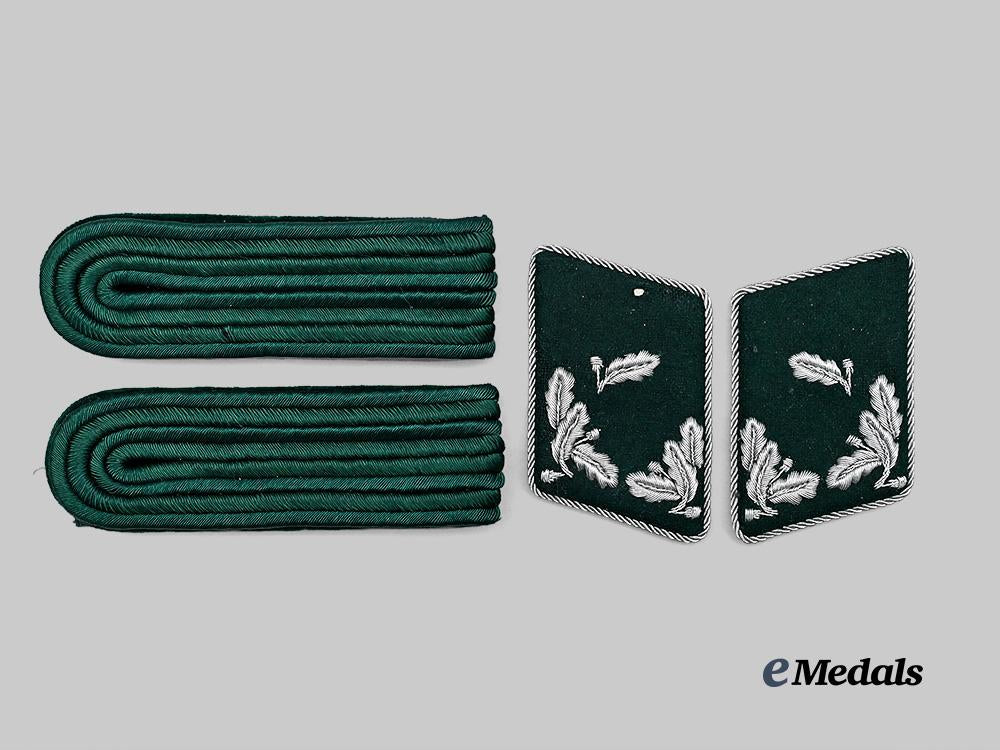 germany,_luftwaffe._a_set_of_forestry_service_rank_insignia_e_medals__m0676-317_2
