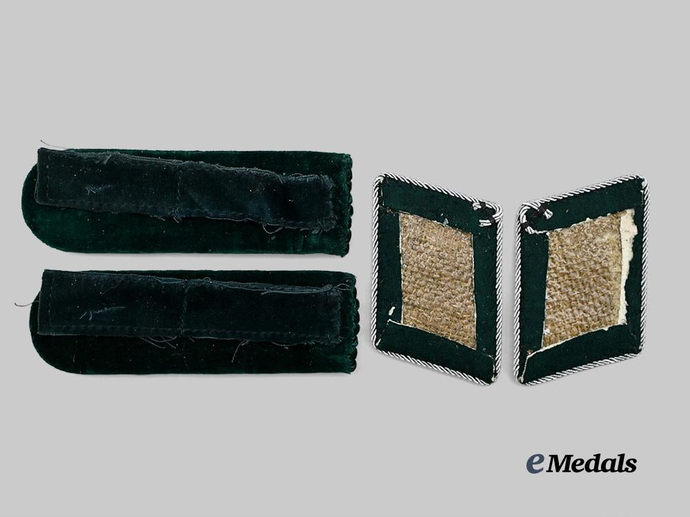 germany,_luftwaffe._a_set_of_forestry_service_rank_insignia_e_medals__m0676-317_3