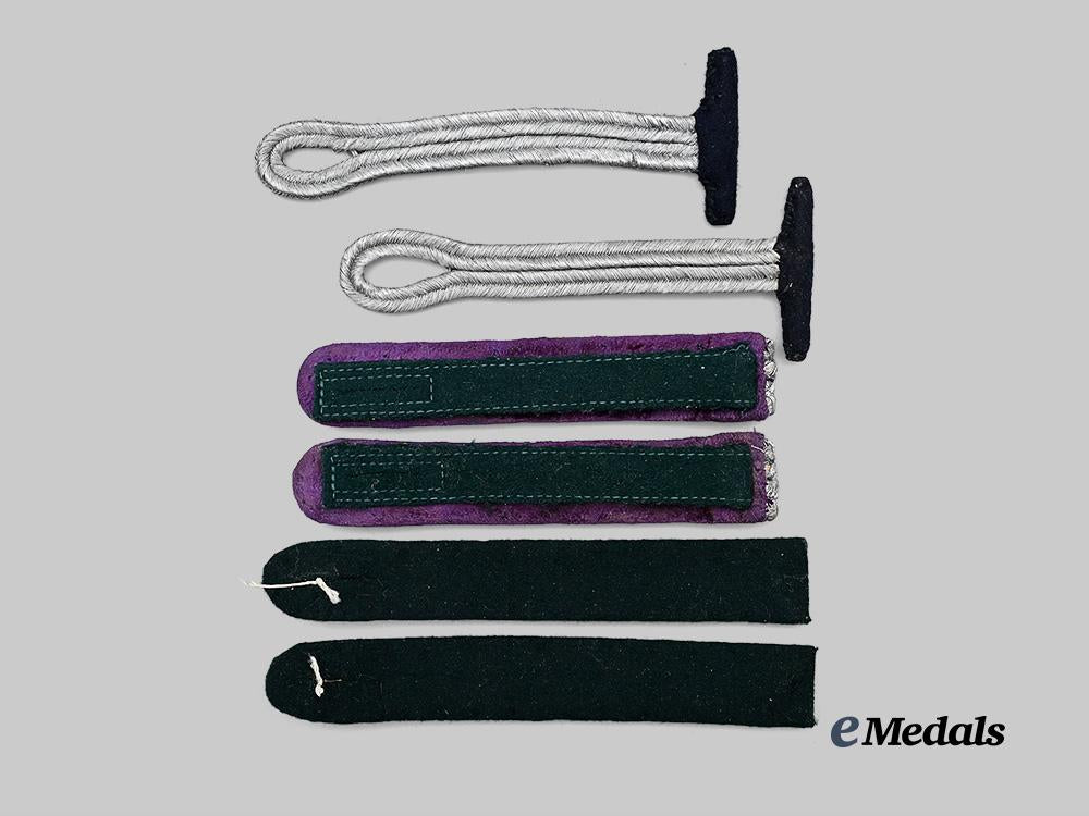 germany,_third_reich._a_mixed_lot_of_shoulder_boards_e_medals__m0676-321_3
