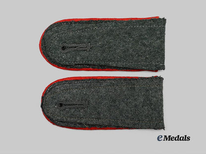 germany,_heer._a_pair_of_flak/_artillery_unteroffizier_shoulder_straps_e_medals__m0676-324_3