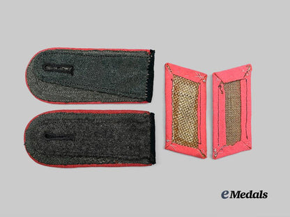 germany,_heer._a_set_of_panzer_troops_unteroffizier_rank_insignia_e_medals__m0676-326_3